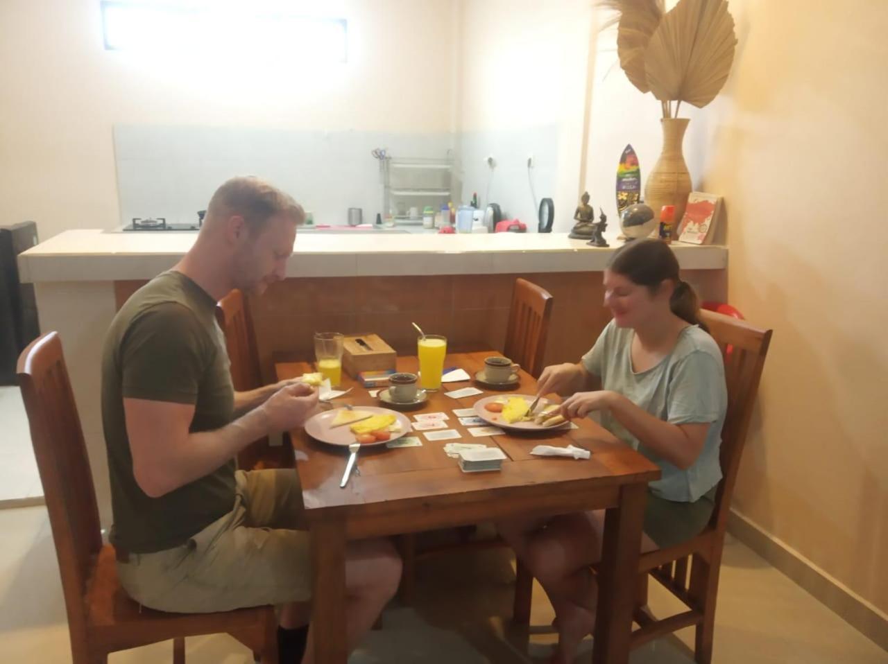 Warm Villas Lombok Kuta  외부 사진