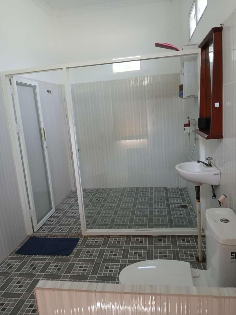 Warm Villas Lombok Kuta  외부 사진