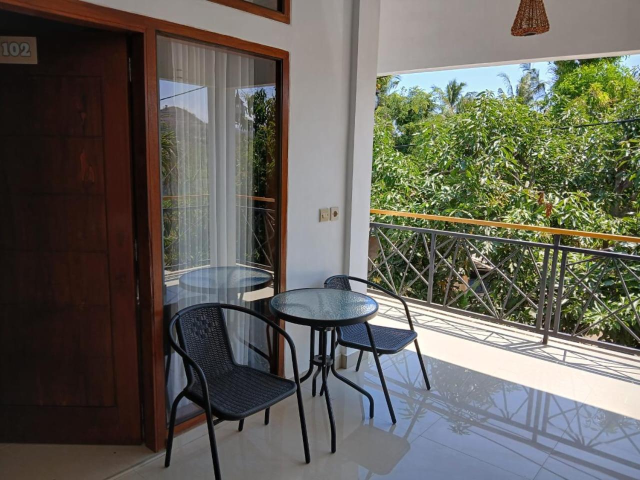 Warm Villas Lombok Kuta  외부 사진